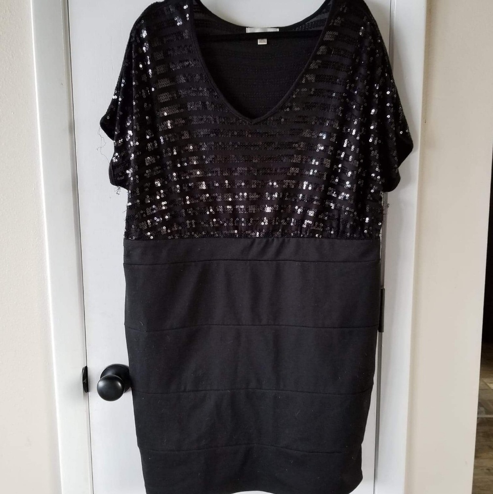 Forever 21 Size Black Sequined Dress